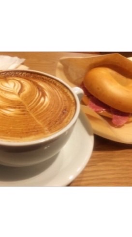 *＊飲みより、カフェ☕️＊*神戸の30代40代絡まろ٩( ᐛ )و