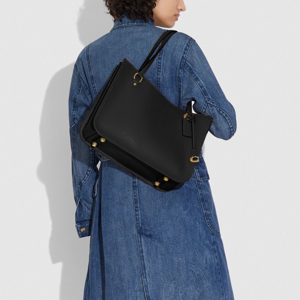 COACH Tyler Carryall 手袋