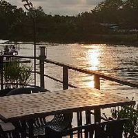 ที่พักหรูติดริมน้ำจันทบุรี