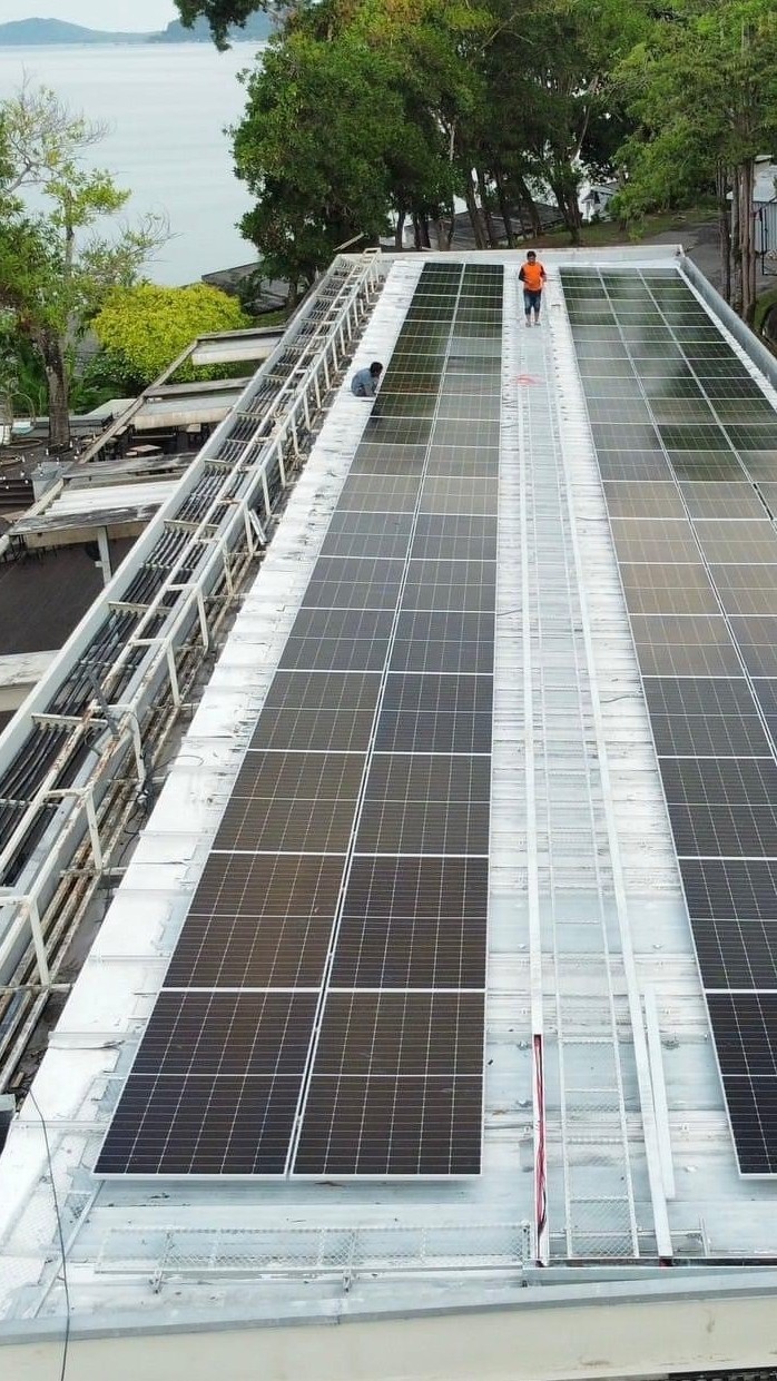 คนล้างแผง