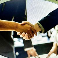 立傑勞雇關係服務承諾的舞台