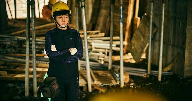 苗可麗過年孝女陪出國　李銘順樂透運差全槓龜
