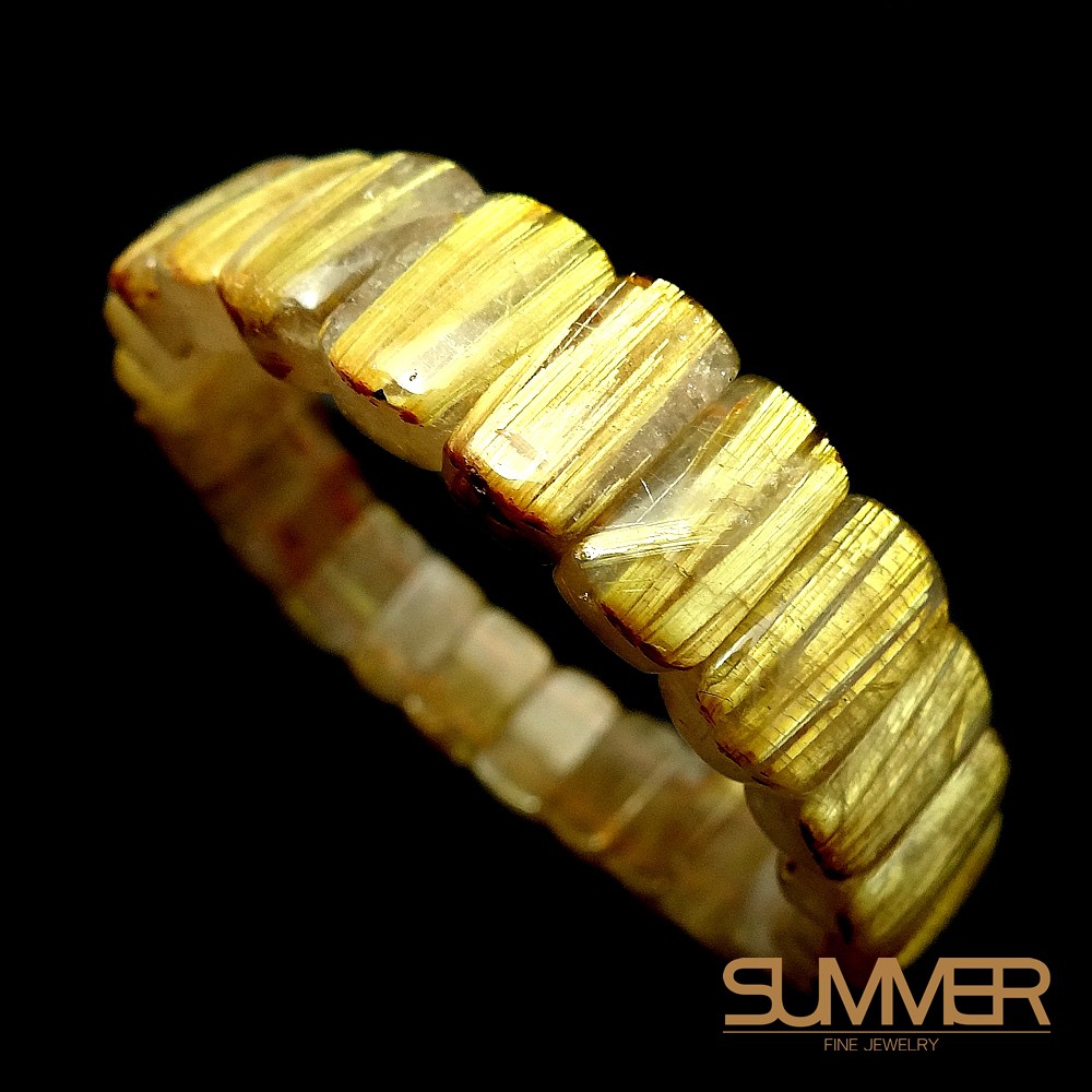 必須是粗鹽（海鹽或岩鹽）不能使用食用鹽，也不能使用工業用的粗海鹽，建議購買可以泡澡用的粗海鹽，浸泡時間約 24 小時，最長不超過三天。--> 鹽與水的比例大概多少呢？1：10，但是比較講究的人是以水晶