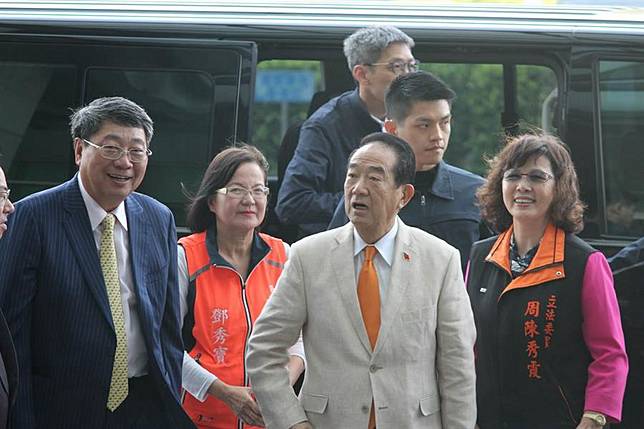 被問到這個　宋楚瑜爆氣了
