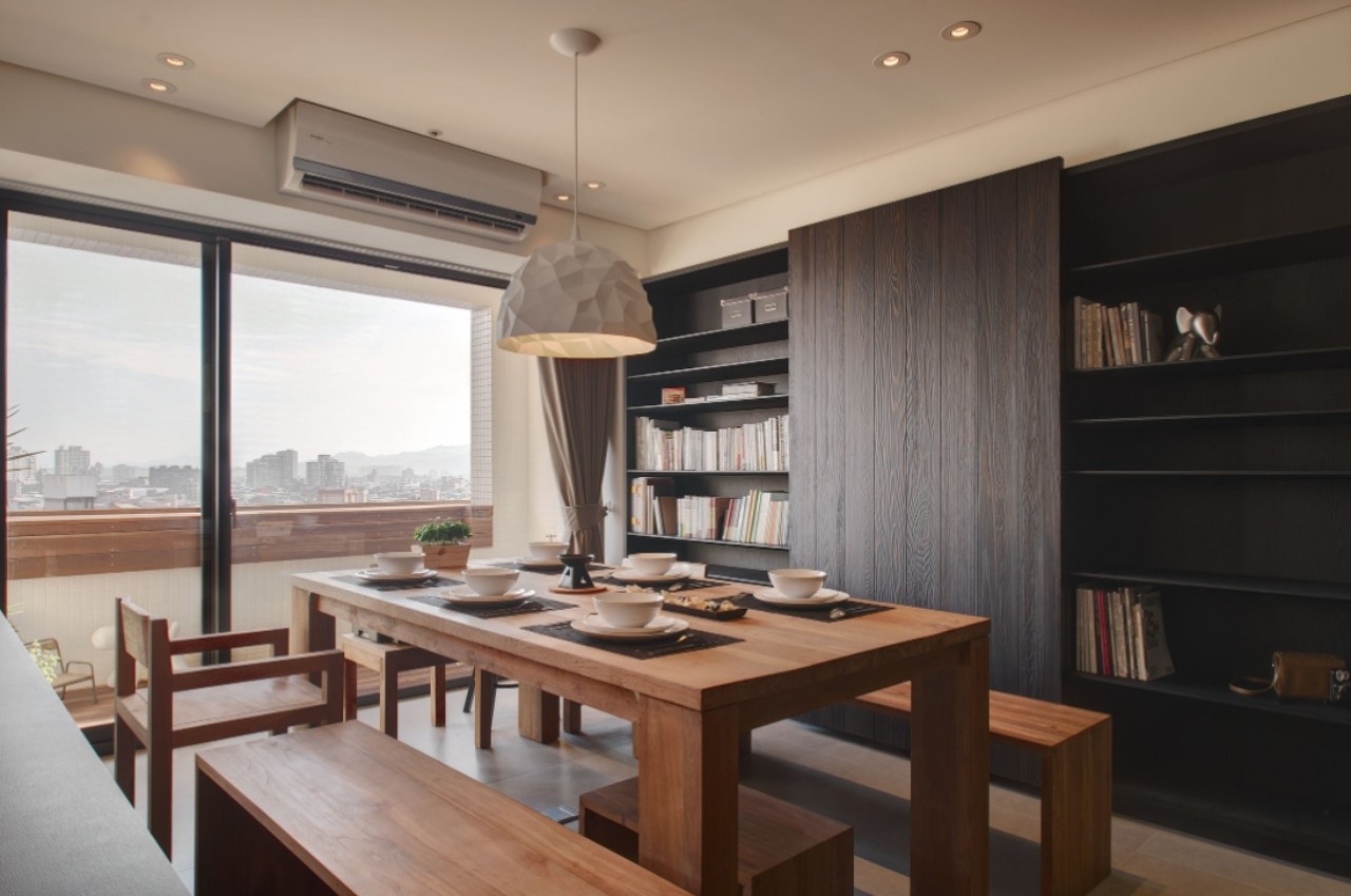 餐桌;桌墊;桌巾;鍋碗瓢盆;器皿;水果;植栽