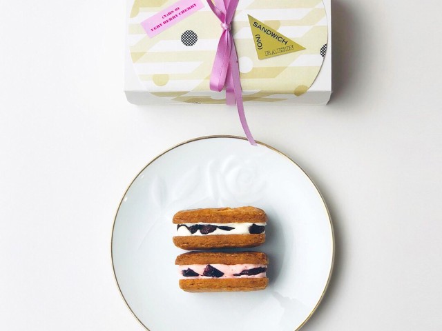 平野紗季子が菓子ブランド「（NO）RAISIN SANDWICH」始動（FASHIONSNAP）