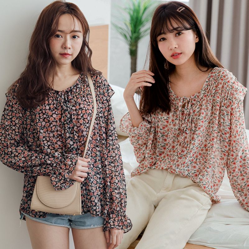 ★現貨88折★原價399-88折$351★miustar 領結鬆緊壓褶荷葉肩線公主袖花花排釦雪紡上衣(共2色)0211 預購【nh0214】