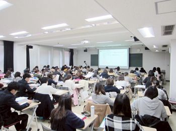 Mixed Media Feed 金沢医科大学 看護学部