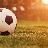 サッカーやってる人