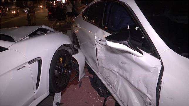 2輛百萬進口轎車路口相撞維修費破百萬 民視新聞網 Line Today