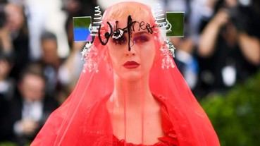 Met Gala 紅毯資優生 Top ５！凱蒂佩芮大戰蕾哈娜你給誰第一？