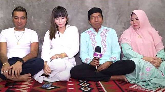 Kiwil dan kedua mantan istrinya rayakan Lebaran bersama.