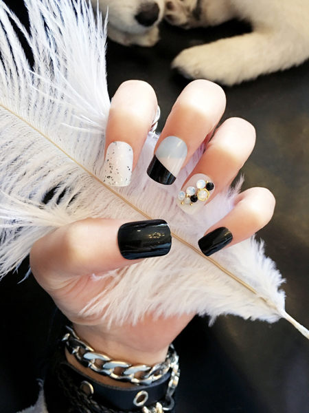 現貨~ NP142 美甲成品 雜誌款日系亮片蛋白石頭短款假指甲貼片24片