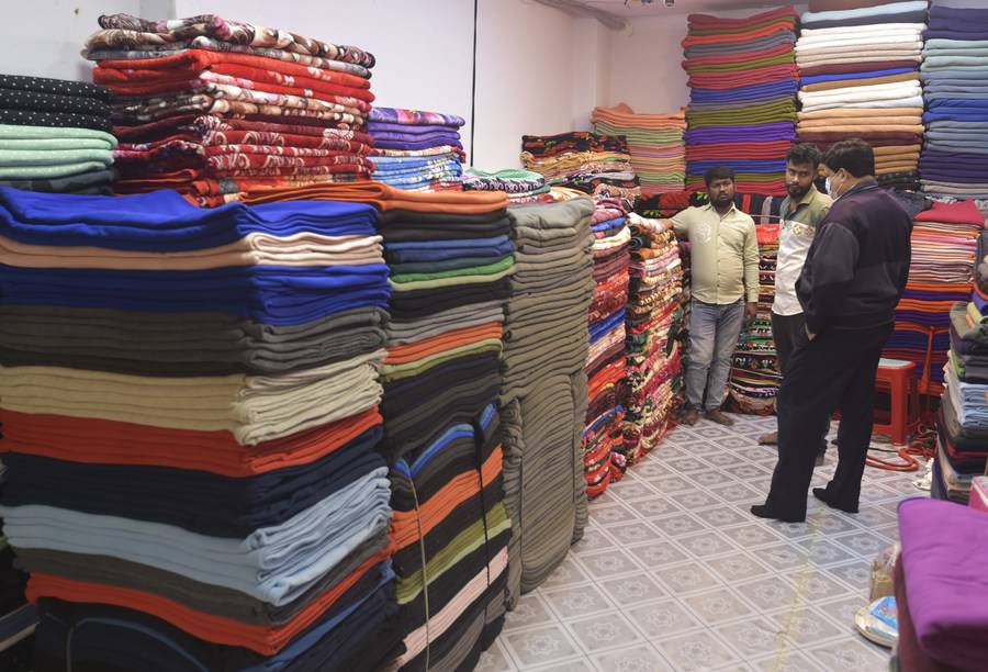 Asia Album Chinese blankets popular in Bangladesh's markets XINHUA