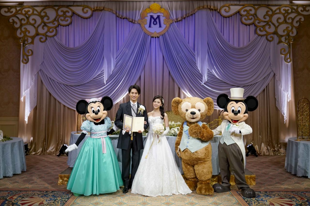 ディズニー結婚式】ダッフィーやミッキー達が祝福！「ディズニー