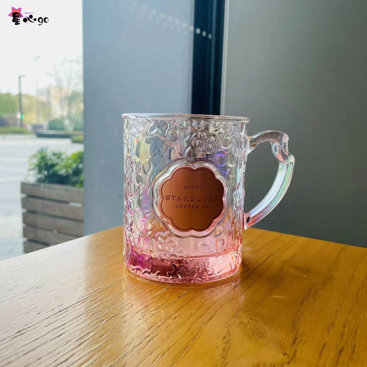星巴克杯子櫻花季粉色櫻花365ml櫻花盛開款玻璃杯金色銘牌桌面杯