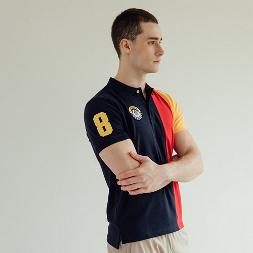 -含萊卡彈性纖維，質感佳，舒適好穿-領下撞色圖樣，可做翻領造型-經典polo衫版型，各種場合皆適穿材質：97%棉 3%萊卡®彈性纖維#GIORDANO #男裝 #Champion #撞色 #POLO衫