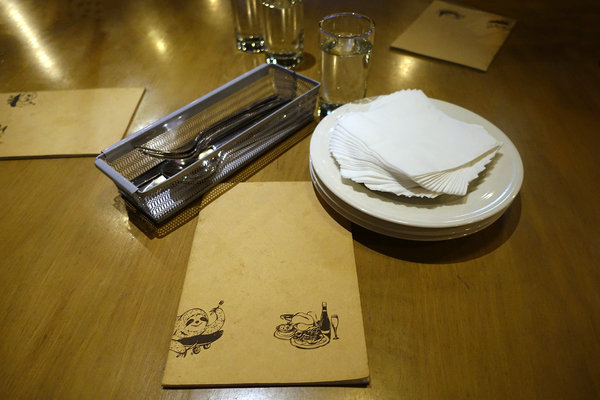 內湖浪漫餐廳-Lazy Point餐酒館，有午餐、下午茶、晚餐的內湖餐酒館，露天酒吧內湖調酒，文湖線約會餐廳，活動包場、會議空間租借的內湖咖啡廳