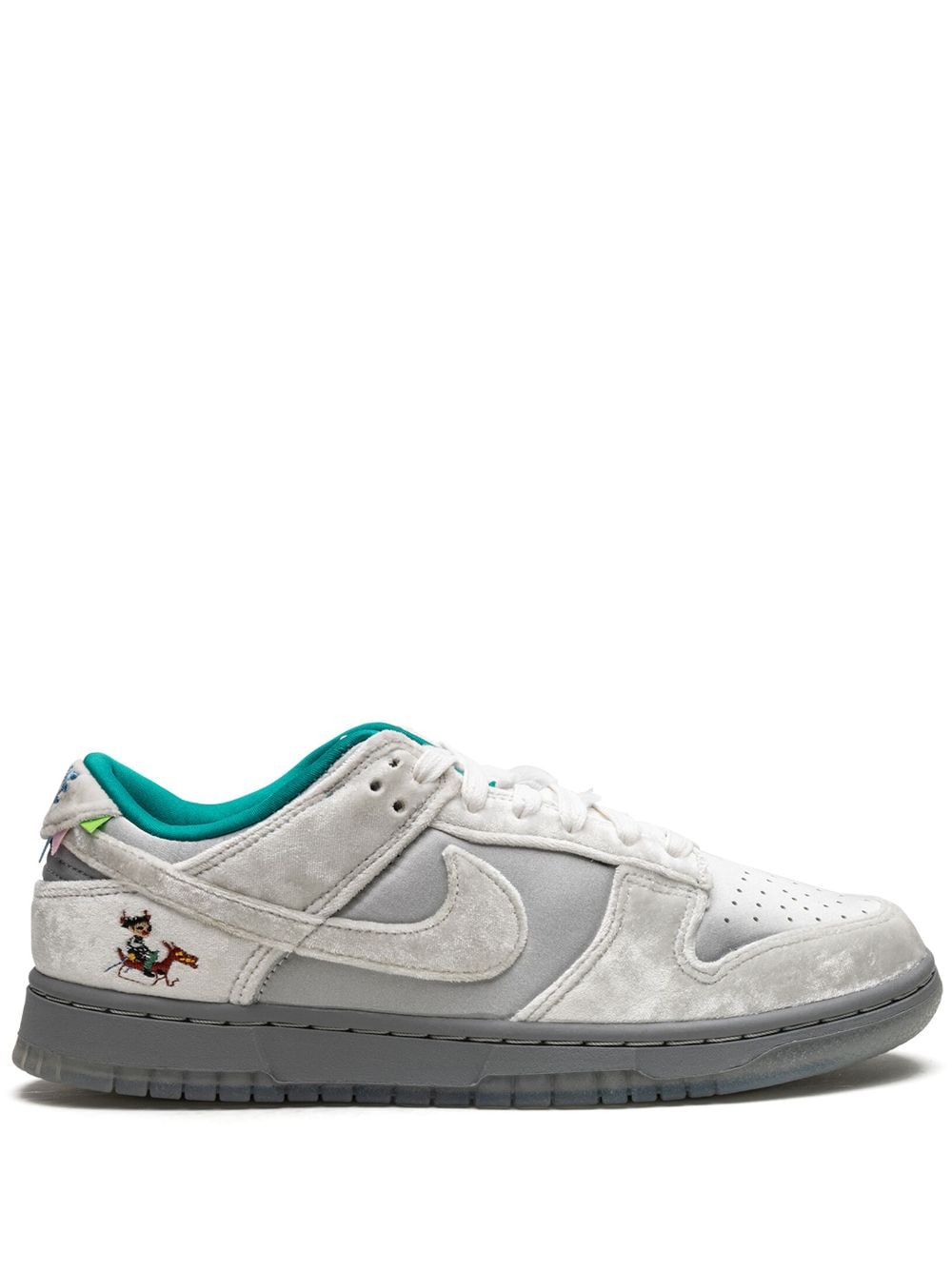 Nike - Dunk Low