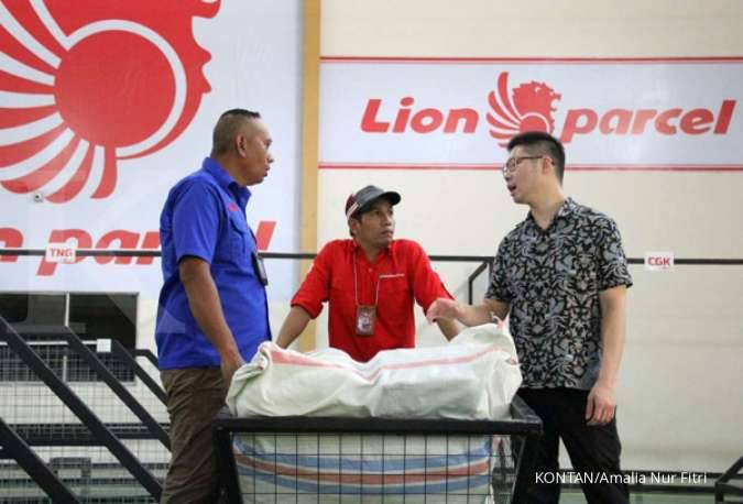 Gaji Karyawan Lion Parcel Cahunit Com