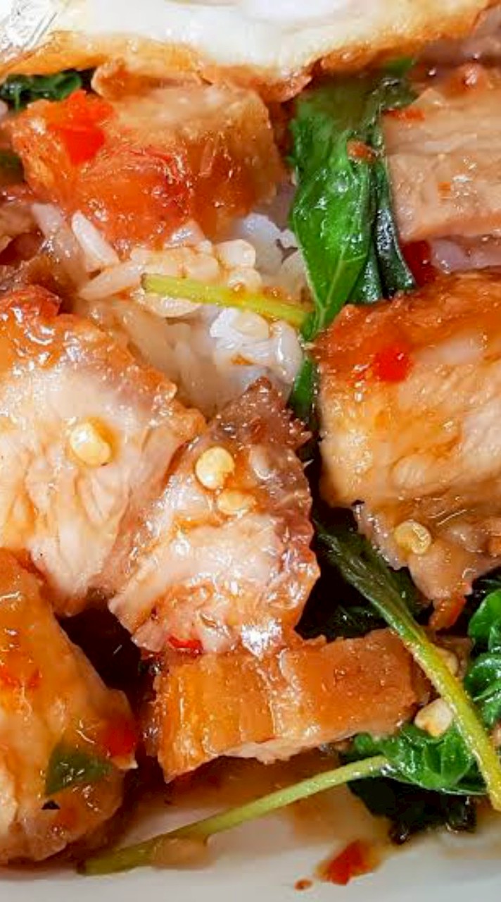 อาหารตามสั่งพี่หนิง