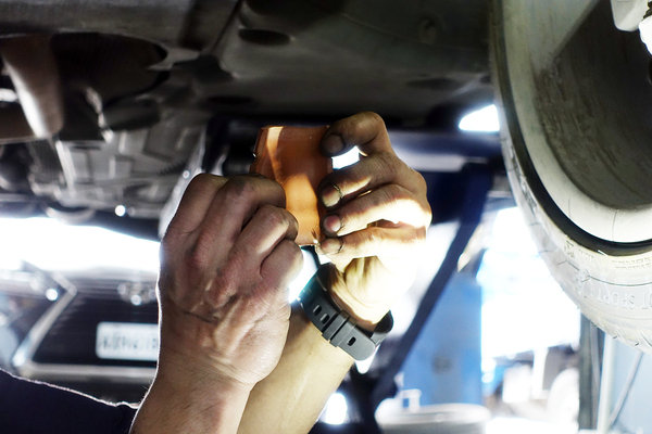 氣壓避震器改傳統？解決機械避震器的搖晃-POWERLOOP超能利，同時擁有氣壓和油壓避震器的優點，讓愛車平穩、煞車更靈敏的環保省油神器