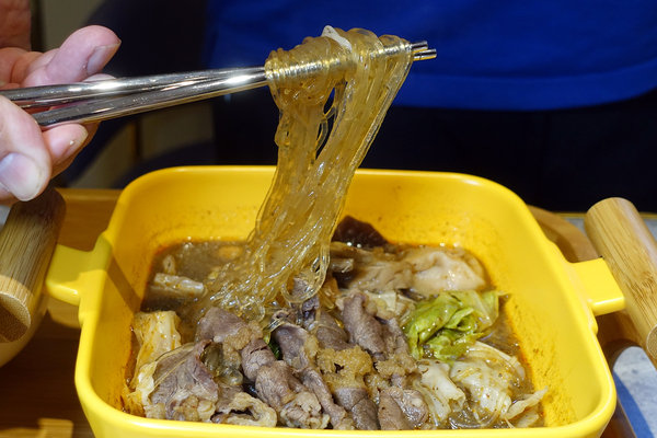 1+1鍋物辣MINI，台北京站麻辣小火鍋，超彭湃台北麻辣個人小火鍋(含辣MINI菜單、付款)