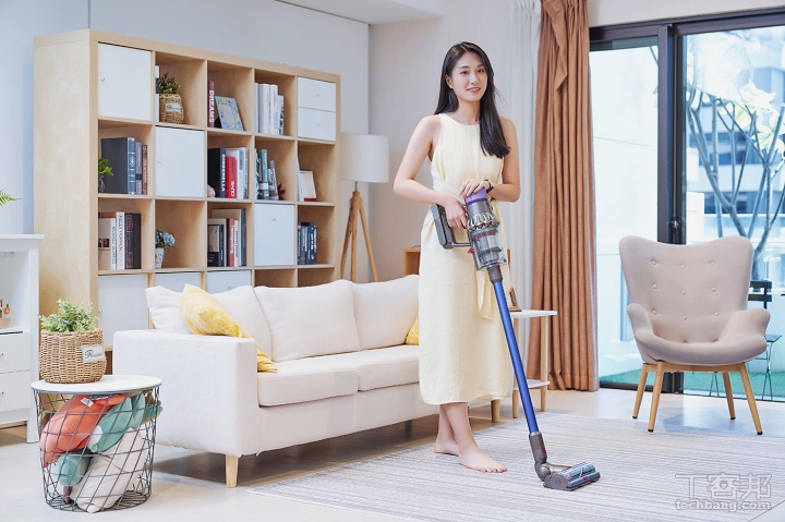 獨家專訪 Dyson 工程師，解密新一代 Dyson V11 吸塵器背後強勁的吸力性能與續航表現