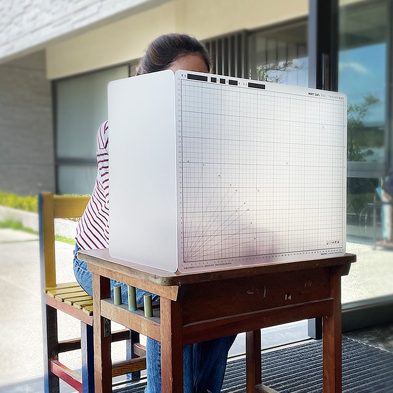 【台灣製防疫護盾】果凍透ㄇ型防疫護盾/防疫桌墊/簡易隔板_MORNS