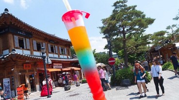 五顏六色的飲品也太吸睛！彩色冰沙讓夏日超消暑