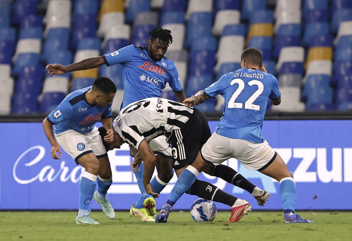 Реал наполи обзор. Coulibaly Ronaldo. Аморим ЛЧ 21-22.