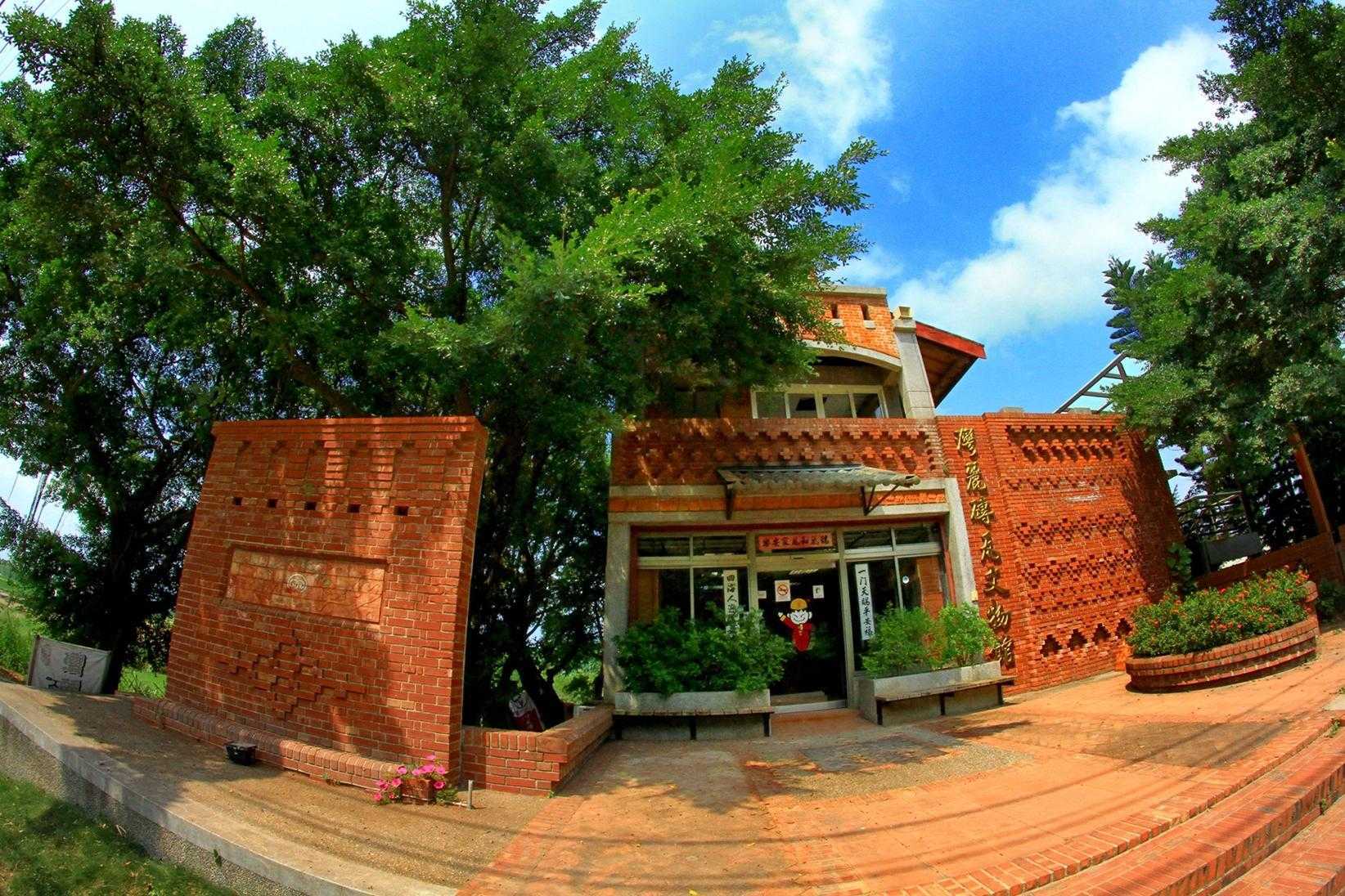 苗栗二日遊 金良興觀光磚場