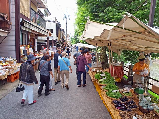 日本全國 早起來品嚐新鮮海味吧 朝氣蓬勃的朝市美食 旅色 Line Today