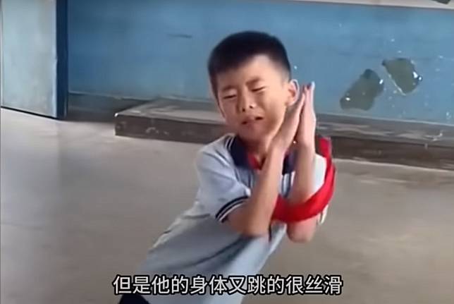 科目三|抖音|舞蹈|跳舞|孩子|年輕人|蘿蔔刀|父母|家長|運動傷害|扭傷|腳踝扭傷|骨折