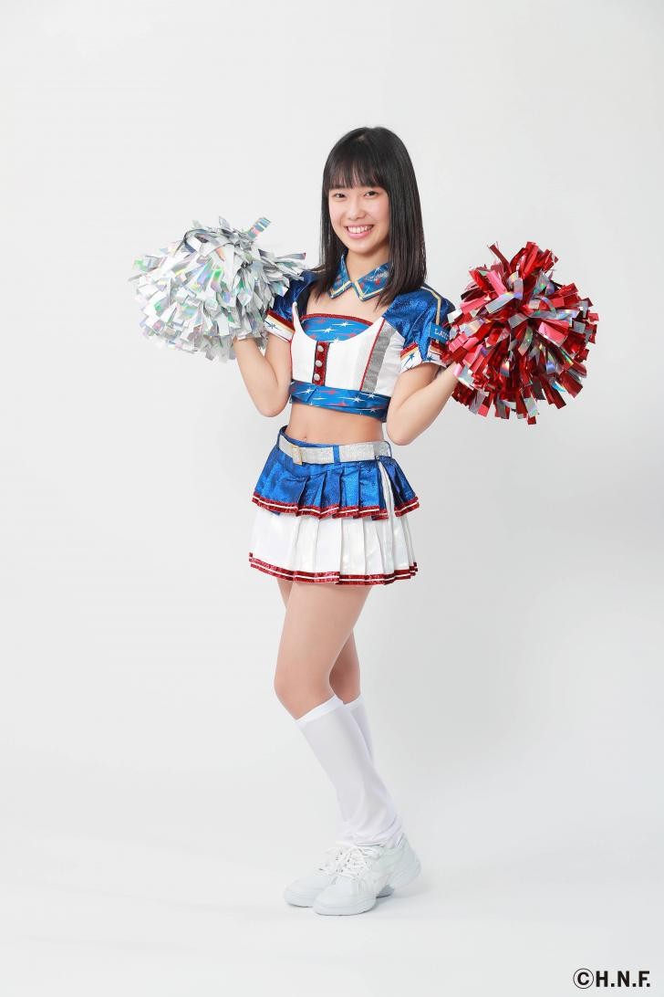 bbm 2023 チアリーダー　ファイターズガールズ　西崎光　直筆サインカード BBM 西崎光 ファイターズガール 北海道日本ハムファイターズ