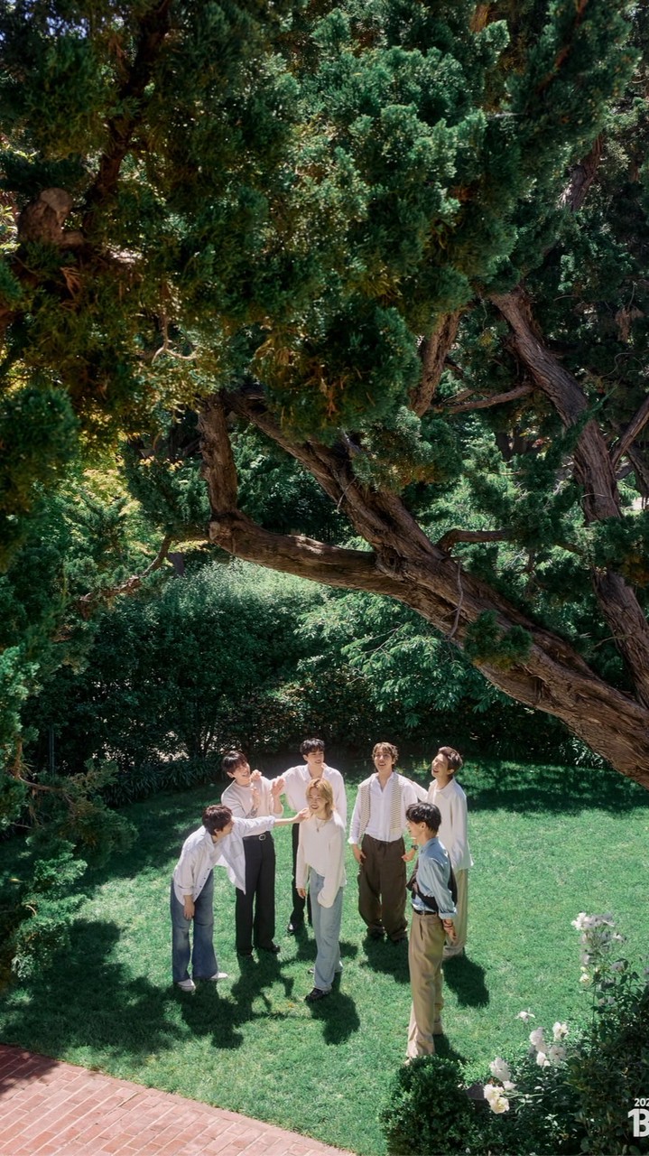 BTS ⟭⟬ ⟬⟭Taipei