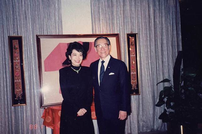 老牌名嘴鄭佩芬何許人？起底她驚人背景