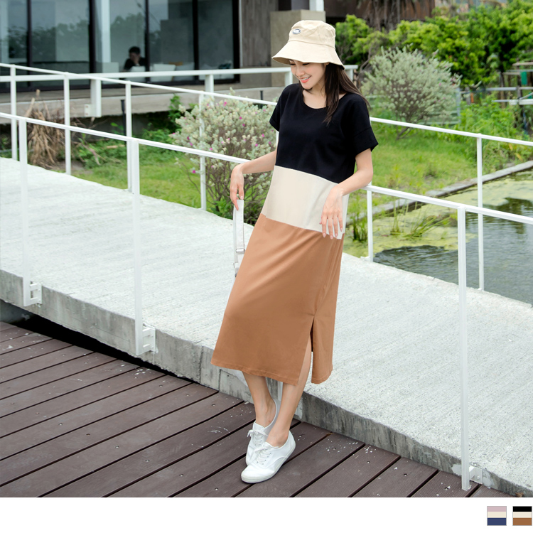 版型偏大 請依照個人喜愛的舒適度購買 使用柔軟透氣的高含棉面料，夏天穿著不會悶熱也不會黏膩。 三色的拼接與反折袖設計，讓一件式的洋裝多了點俏麗活潑感~ 側開衩的細節，讓下半身多了空間感，可以避免布料貼