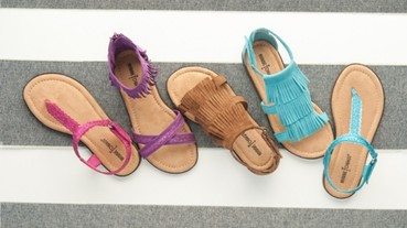 Minnetonka Moccasin S/S 2015 春夏度假風格涼拖鞋履，繽紛上市‏!!