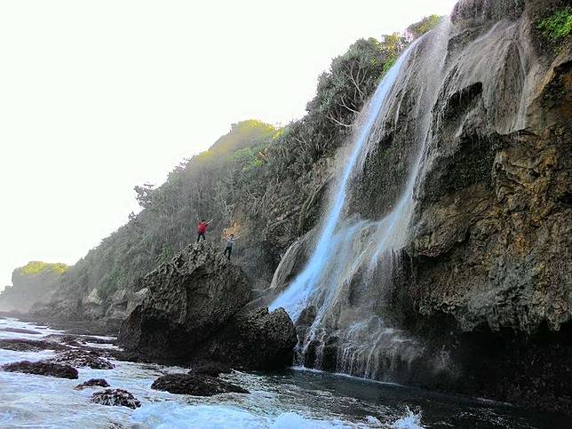 6 Potongan Surga Tersembunyi Di Blitar Keindahannya Bikin