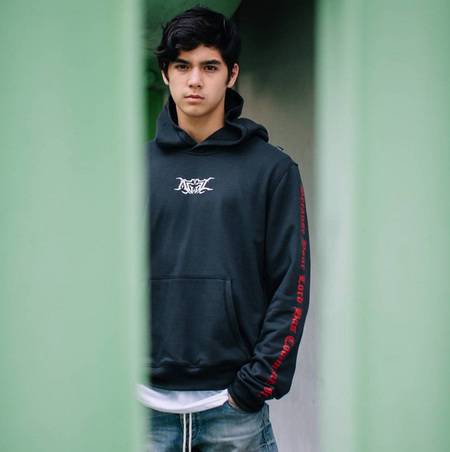 Belum 25 Tahun, 8 Selebriti Muda Ini Sukses Memiliki Bisnis