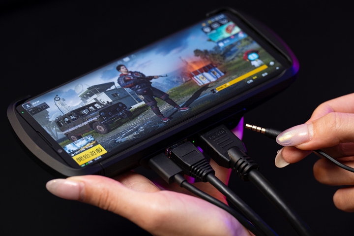 Sony Xperia 1 IV Gaming Edition 電競特仕版 10/28 上市，組合價 42,990 元