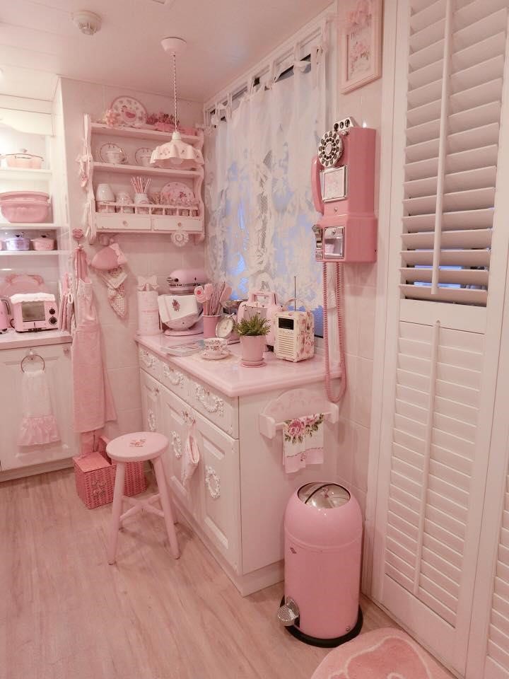 After 鋪設塑膠木紋地板，增添溫馨感