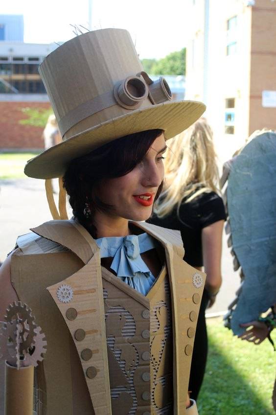 15 Fashion Unik Terbuat Dari Kardus Ini Detailnya Kece Banget Brilio Net Line Today