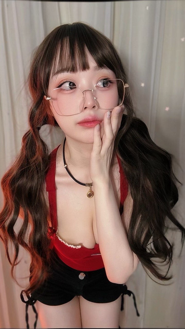 珊珊｜歐餒醬懶人同盟🌟