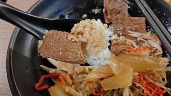 【板橋美食】輕丼-吃過的人都給予高度評價的美味丼飯店