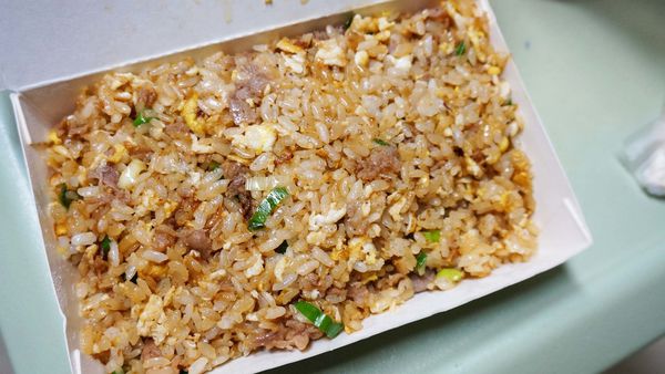 【台北美食】炒不停-美味又便宜的路邊攤炒飯 【台北美食】炒不停-美味又便宜的路邊攤炒飯