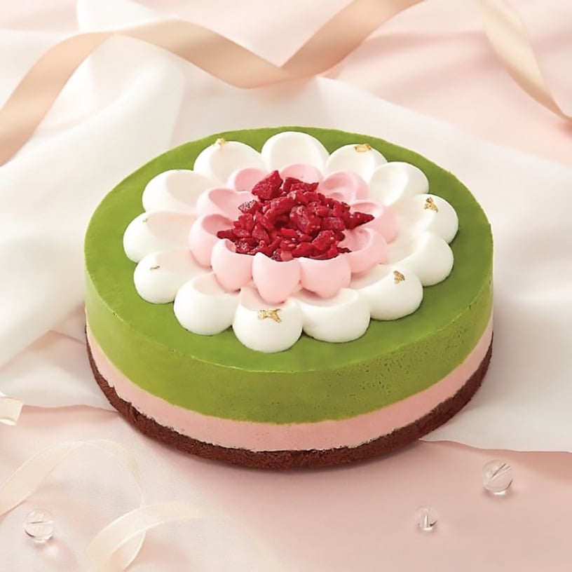 2023母親節蛋糕推薦！LADY M草莓奶油千層、哈根達斯皇冠冰淇淋蛋糕、顆顆送進媽媽心坎