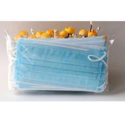 ◎現貨只有150包!|◎不織布三層構造|◎彈性寬耳帶久戴也舒適品牌:無片數:20片適用對象:大人種類:一般口罩類型:不織布口罩包裝:袋裝形狀:平面耳帶材質:彈性繩口罩材質:不織布層數:三層特色:有鼻梁