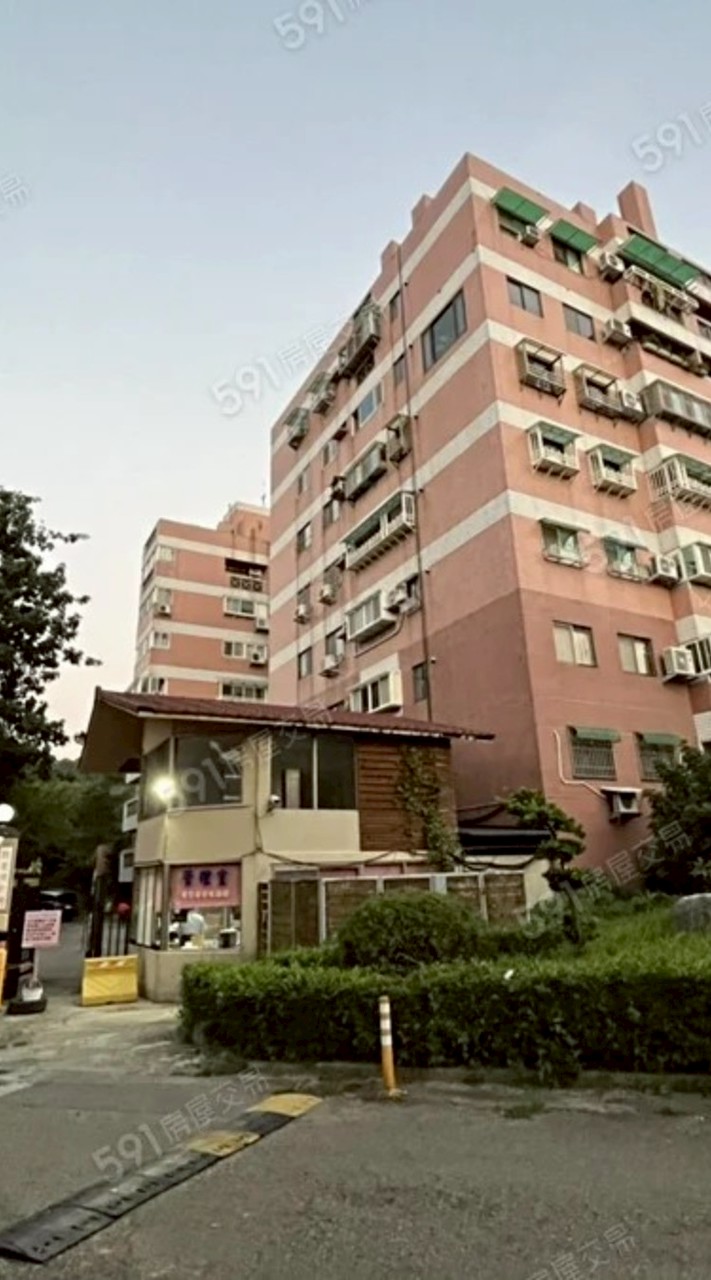 國陽青山鎮（住戶社群）